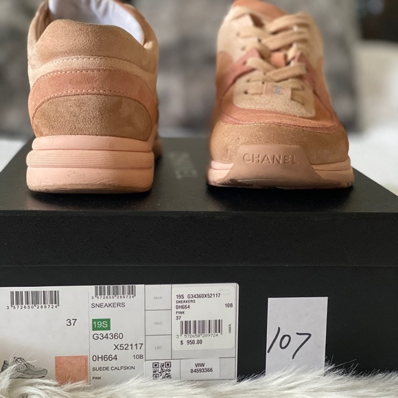 Chanel - Picture 8 of 8